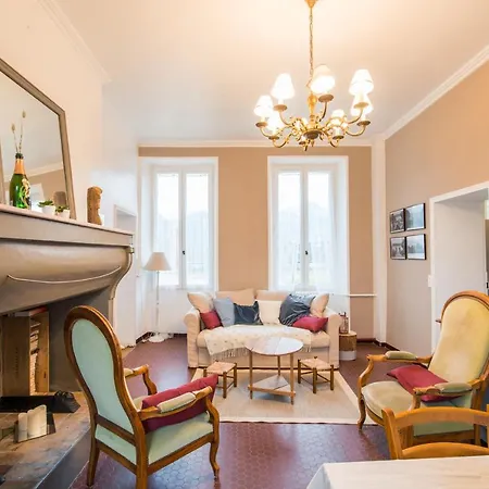 Chateau De La Malmaison Feriehus Champillon